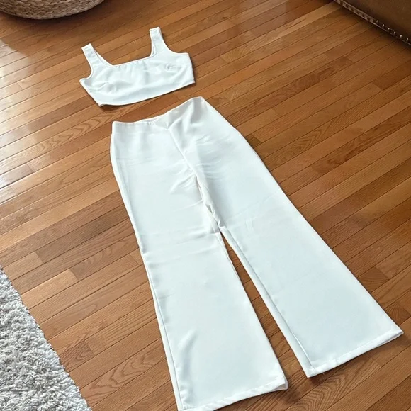 Sincerely Jules Cream Wide Leg Jumpsuit - Picture 1 of 9